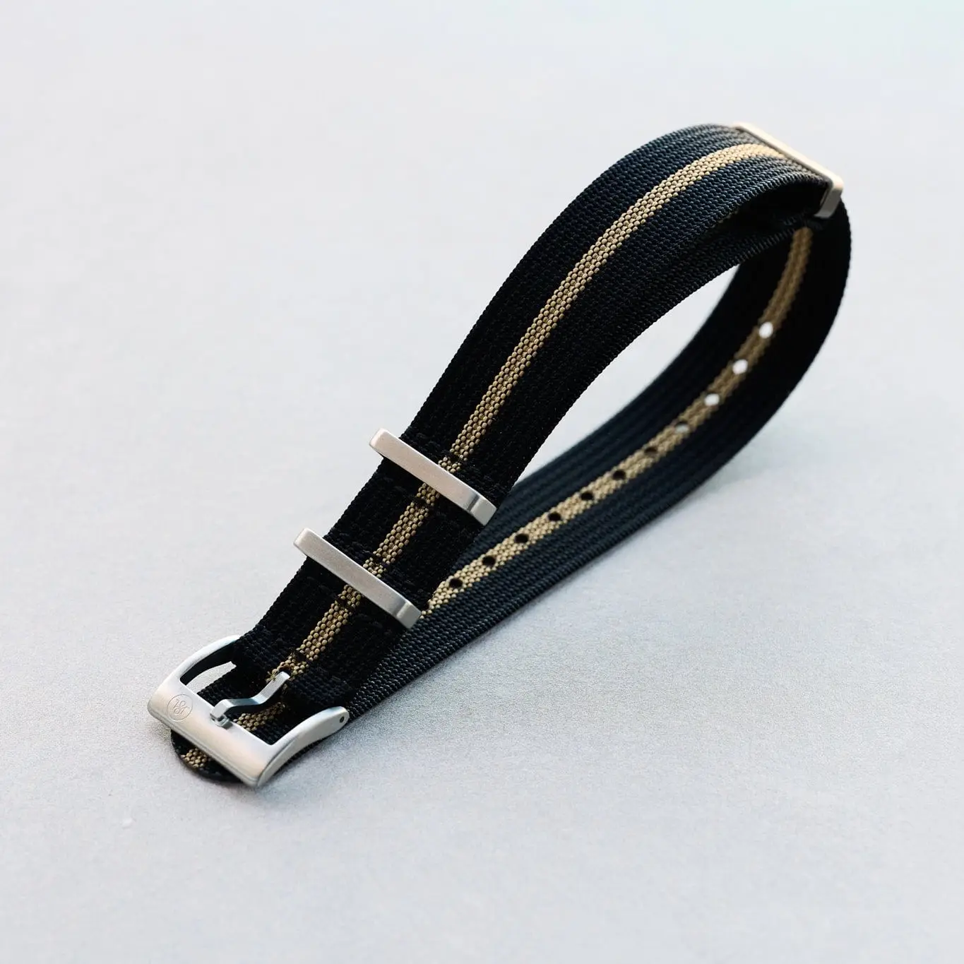 Premium Ribbed Kumaş Saat Kayışı - Siyah & Haki