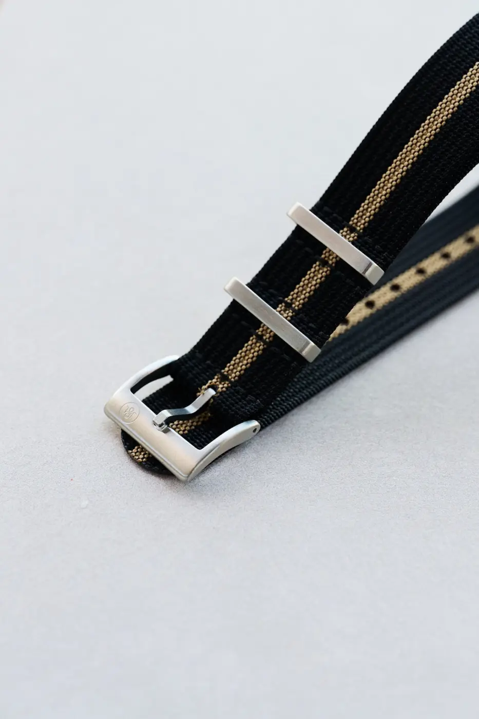 Premium Ribbed Kumaş Saat Kayışı - Siyah & Haki - Image 5