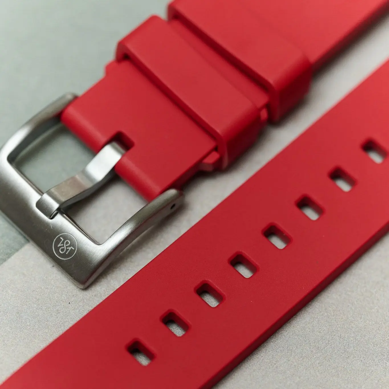 Premium 'Soft Touch' Vented Kauçuk Straps - Image 30