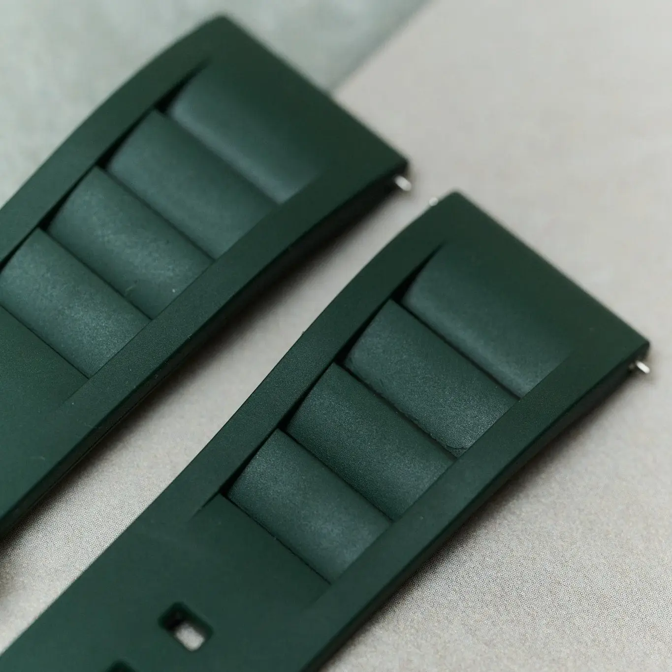 Premium 'Soft Touch' Vented Kauçuk Straps - Image 16