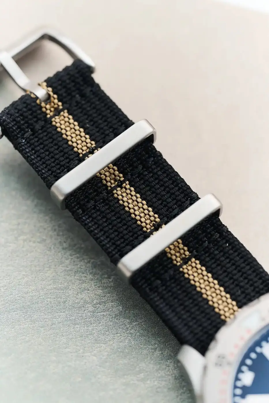 Premium Ribbed Kumaş Saat Kayışı - Siyah & Haki - Image 3