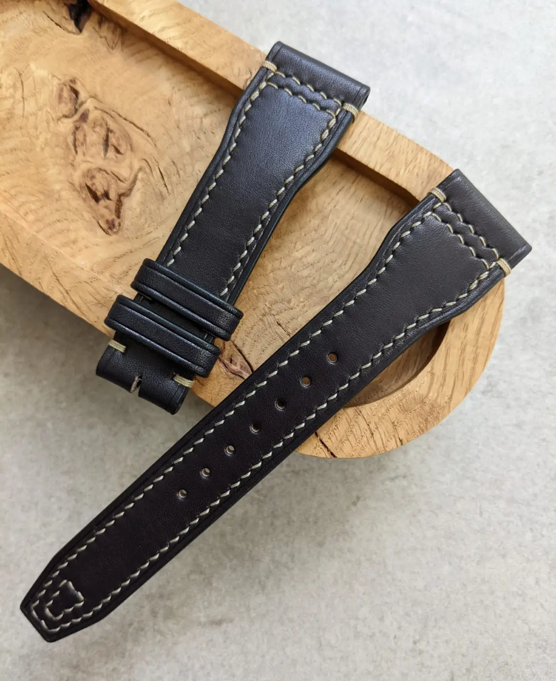 Fransız Dana Derisi IWC Tarzı Kayış - Siyah ile Sandstone Dikiş - Image 2