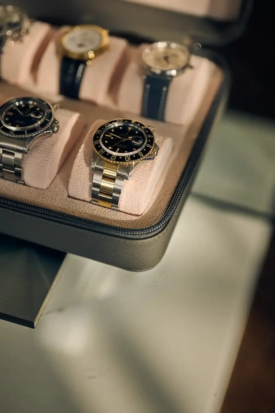 8 Watch Leather Luxury Storage Case - Grey Saffiano - Image 3